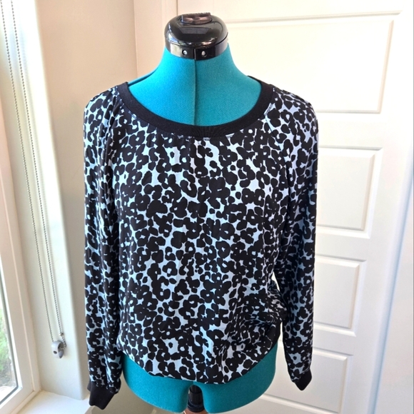 LOFT BLUE & BLACK ABSTRACT FLORAL PULLOVER LONG SLEEVE BLOUSE WOMEN SMALL FLOWER - Picture 1 of 12